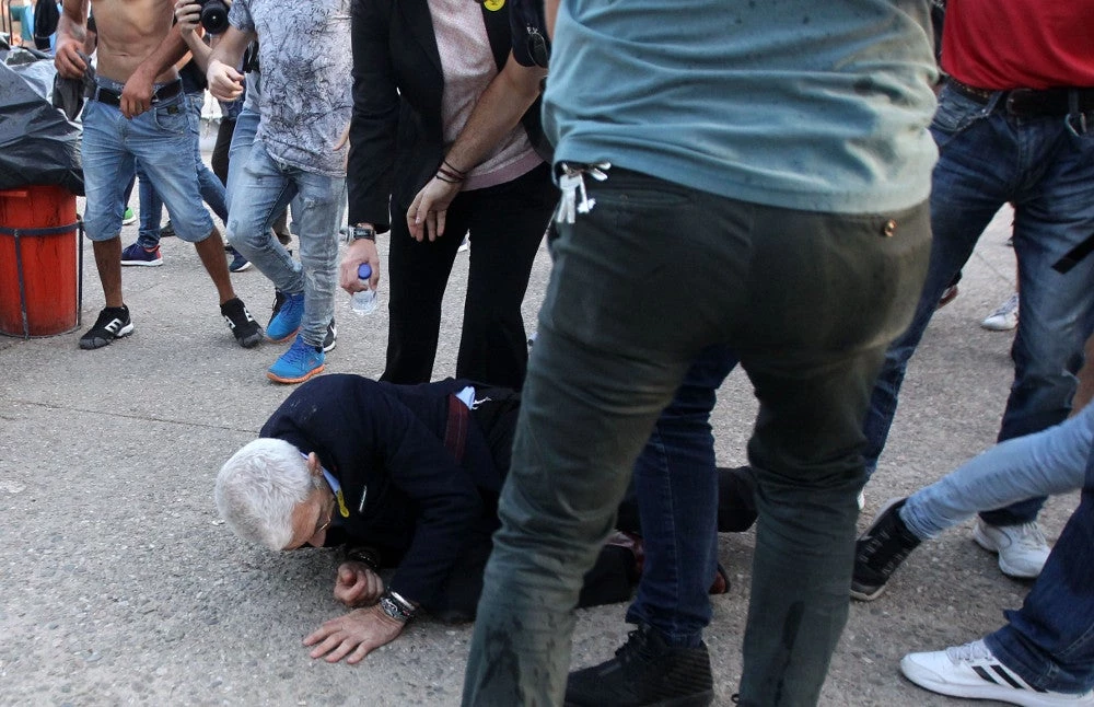 Α.Τσίπρας: «Nα συλληφθούν οι ακροδεξιοί τραμπούκοι» – Κατηγορούν και τον Π.Ψωμιάδη για το ξύλο στον Γ.Μπουτάρη – Τι είπε